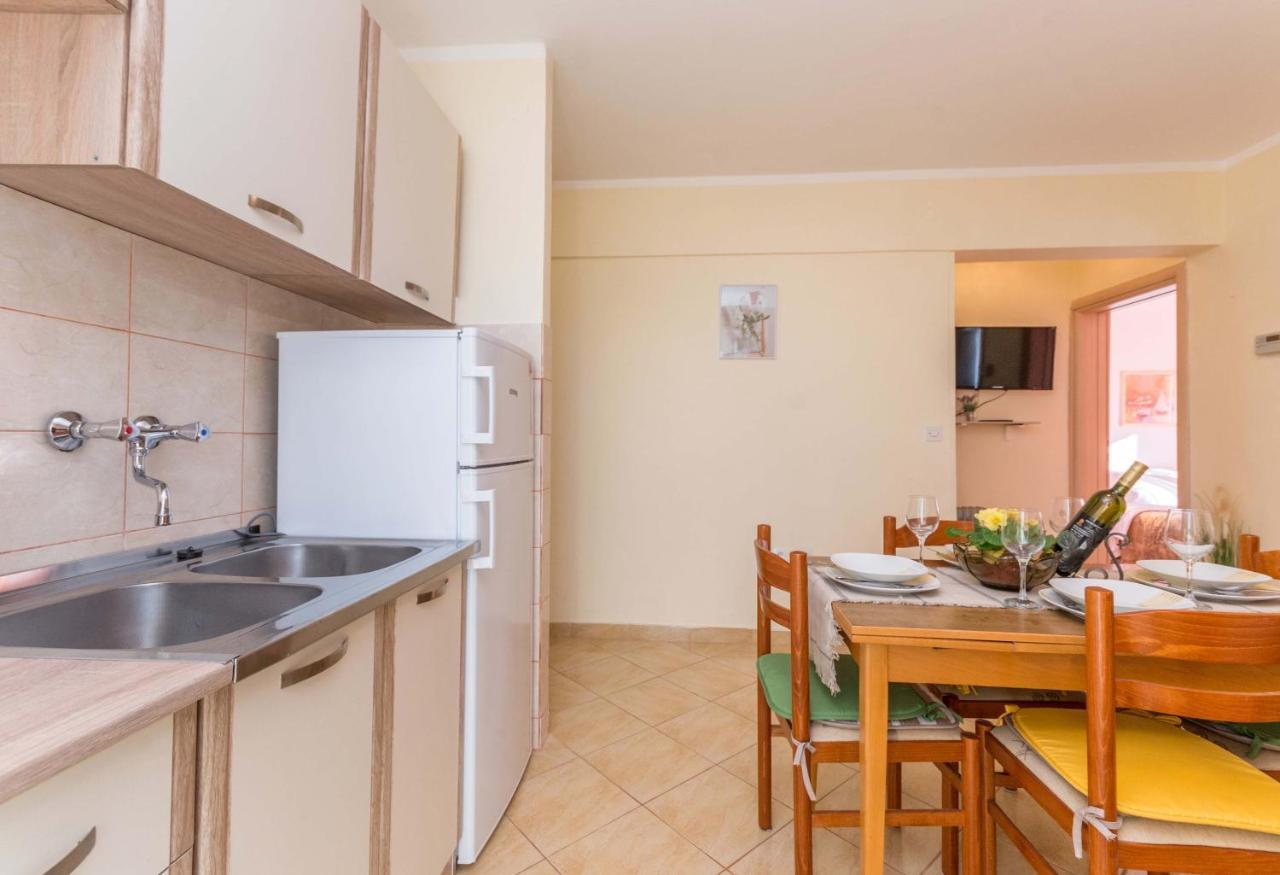 Savic Biograd Apartment บีโอกราดนาโมรู ภายนอก รูปภาพ