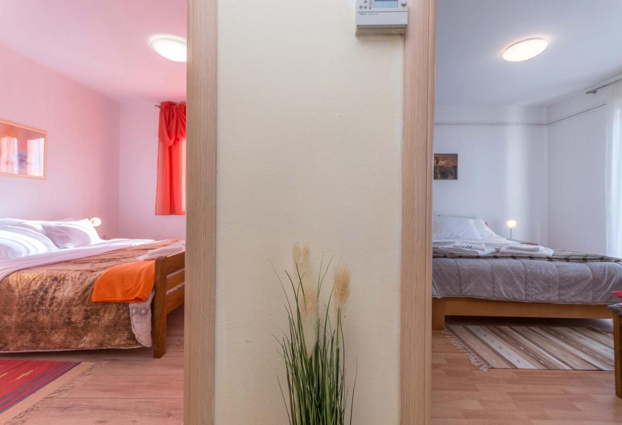 Savic Biograd Apartment บีโอกราดนาโมรู ภายนอก รูปภาพ