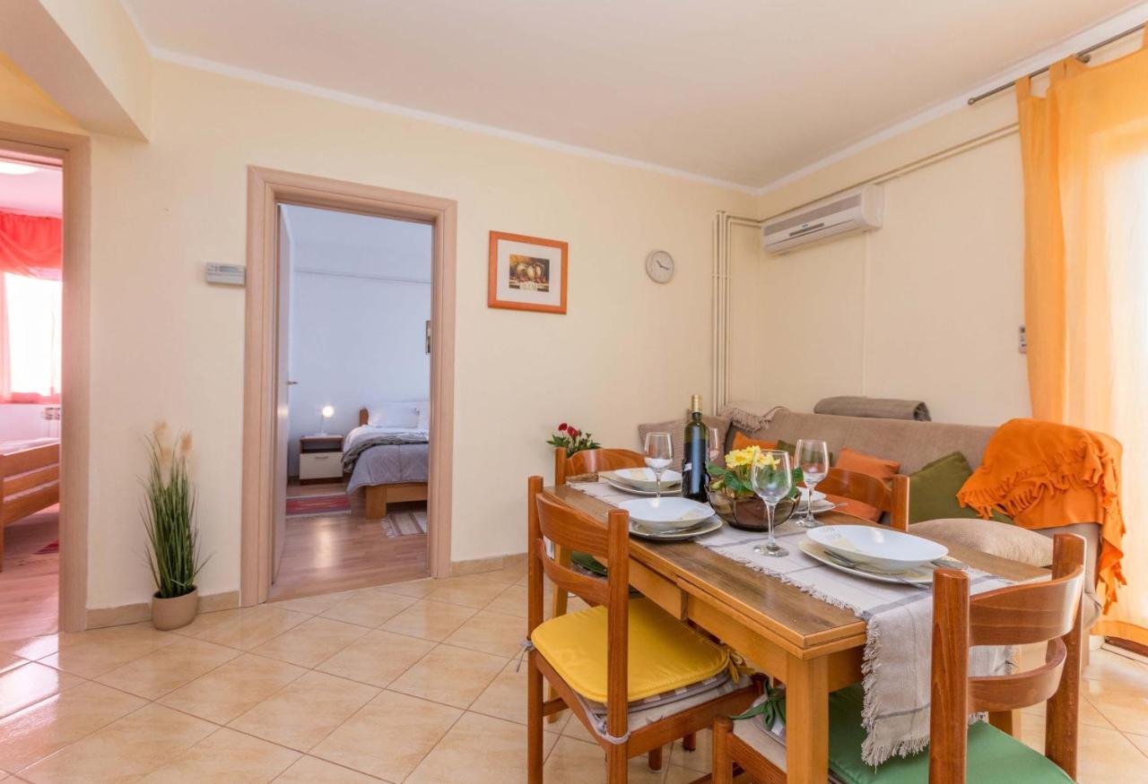 Savic Biograd Apartment บีโอกราดนาโมรู ภายนอก รูปภาพ