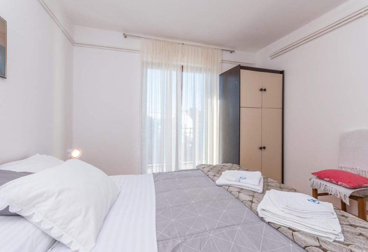 Savic Biograd Apartment บีโอกราดนาโมรู ภายนอก รูปภาพ