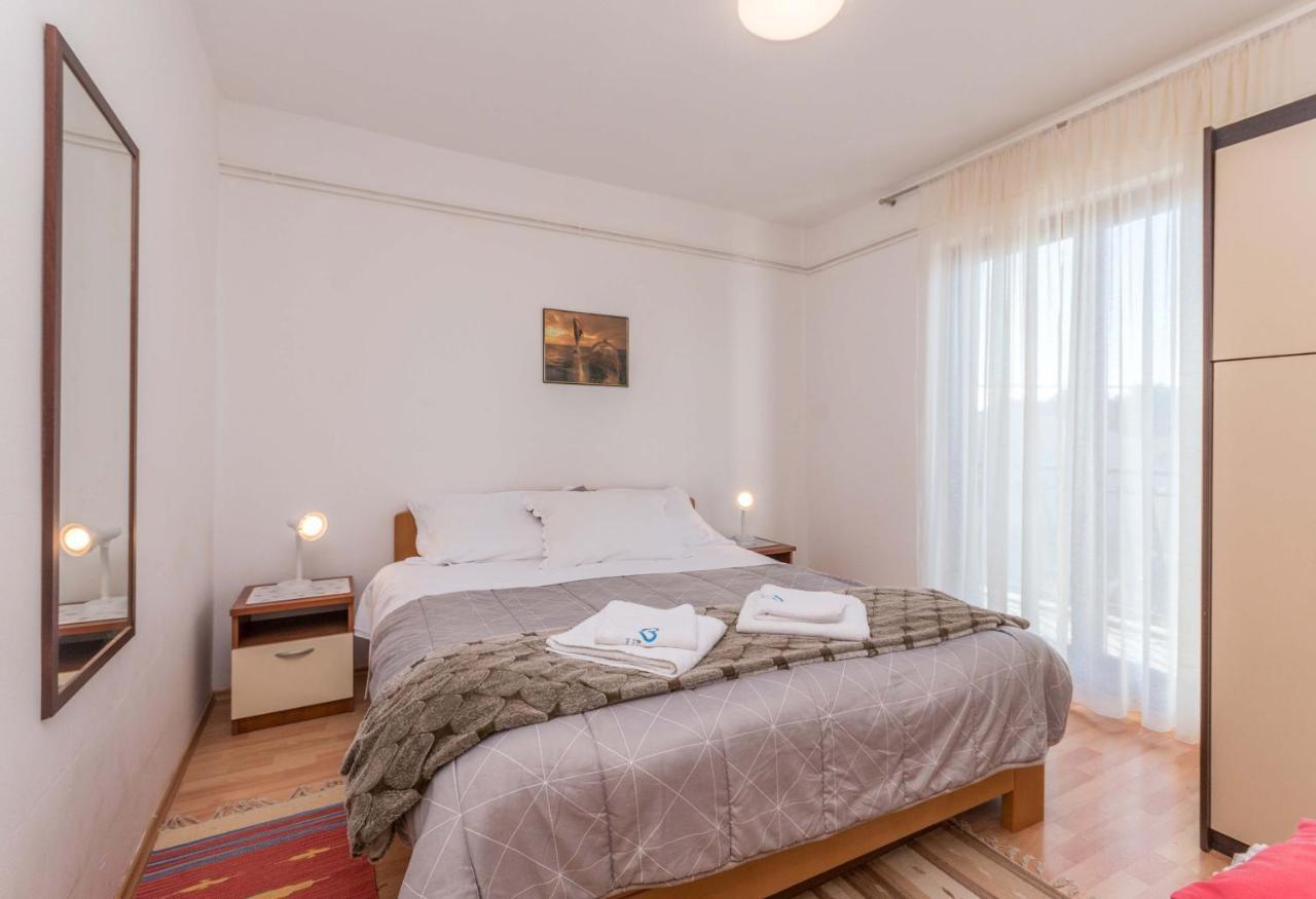Savic Biograd Apartment บีโอกราดนาโมรู ภายนอก รูปภาพ