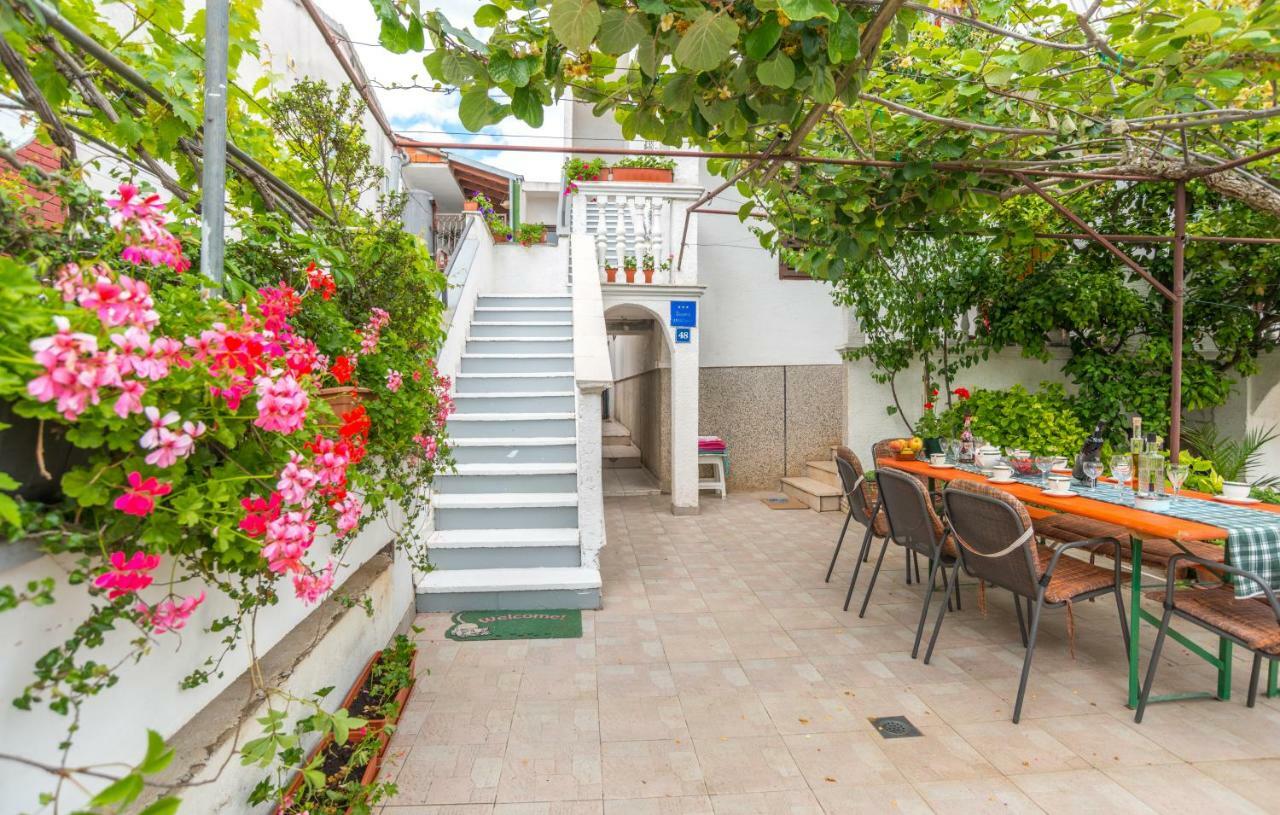 Savic Biograd Apartment บีโอกราดนาโมรู ภายนอก รูปภาพ